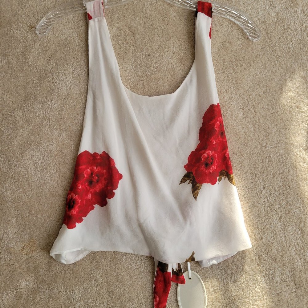 NWT! Adorable red and white floral silk tie back